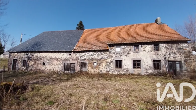 Maison 5 pièces 85 m² · à Picherande · 85 m² · 62 000 €