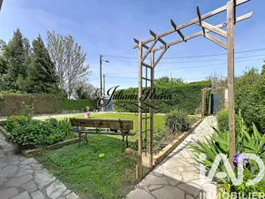 House in Mézières-sur-Seine (78970)