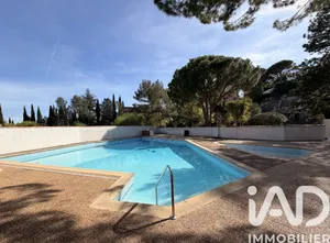 Apartment in Nîmes (30900)
