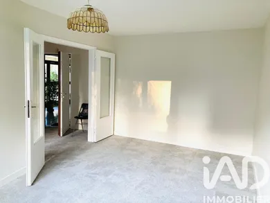 Apartment in Châtenay-Malabry (92290)