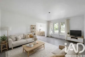 Apartment in Magny-les-Hameaux (78114)