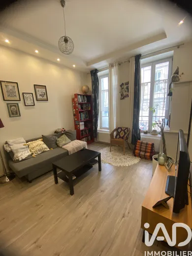 Apartment in Saint-Étienne (42100)