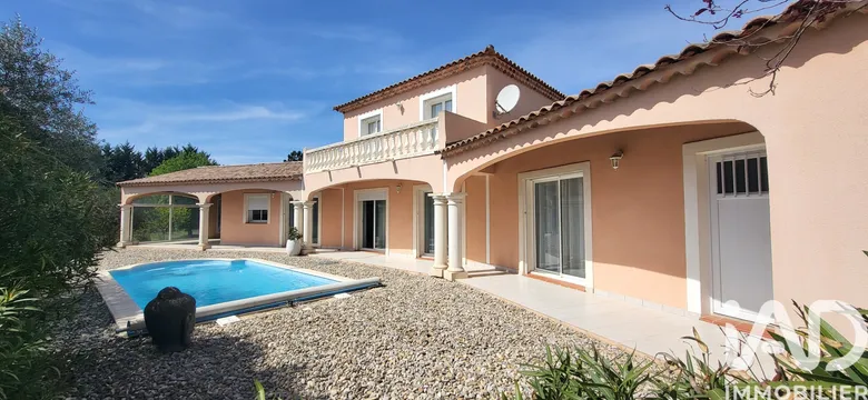 Maison 5 pièces 130 m² · à Tavernes · 130 m² · 408 000 €