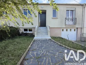 House in Parthenay (79200)