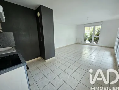 Apartment in Saint-Saulve (59880)