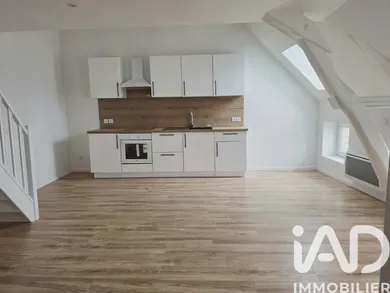 Apartment in Villeneuve-sur-Yonne (89500)