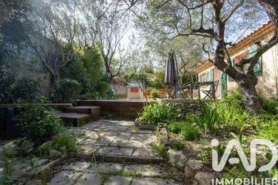 Maison à Villeneuve-lès-Avignon (30400)