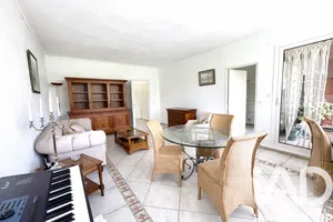 Apartment in Le Coudray-Montceaux (91830)