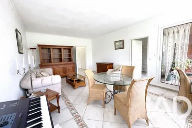 Appartement à Le Coudray-Montceaux (91830)