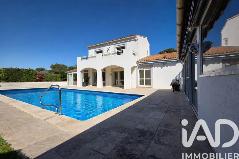 Maison 5 pièces 148 m² · à Orgon · 148 m² · 468 000 €