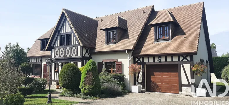 Maison 6 pièces 164 m² · à Autheuil-Authouillet · 164 m² · 469 000 €