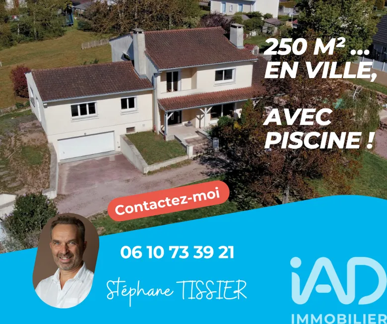 Maison 10 pièces 251 m² · à Montceau-les-Mines · 251 m² · 375 000 €