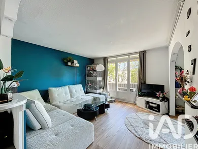 Apartment in Ablon-sur-Seine (94480)