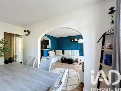 Apartment in Ablon-sur-Seine (94480)