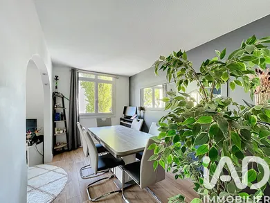 Apartment in Ablon-sur-Seine (94480)