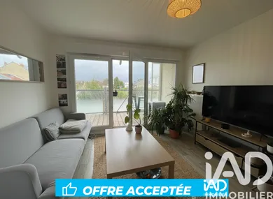Apartment in Nantes (44100)