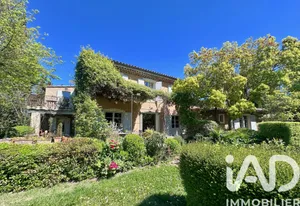 Maison traditionnelle à Sainte-Cécile-les-Vignes (84290)