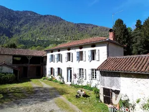 House in Arguenos (31160)