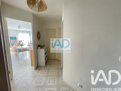 Apartment in Étréchy (91580)