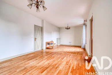 Maison de ville à Saint-Denis (93200)