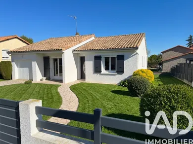 Pavillon à Châtillon-sur-Thouet (79200)
