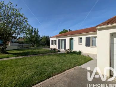 Maison traditionnelle à Haute-Goulaine (44115)