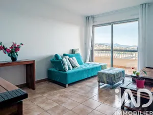 Apartment in Sanary-sur-Mer (83110)
