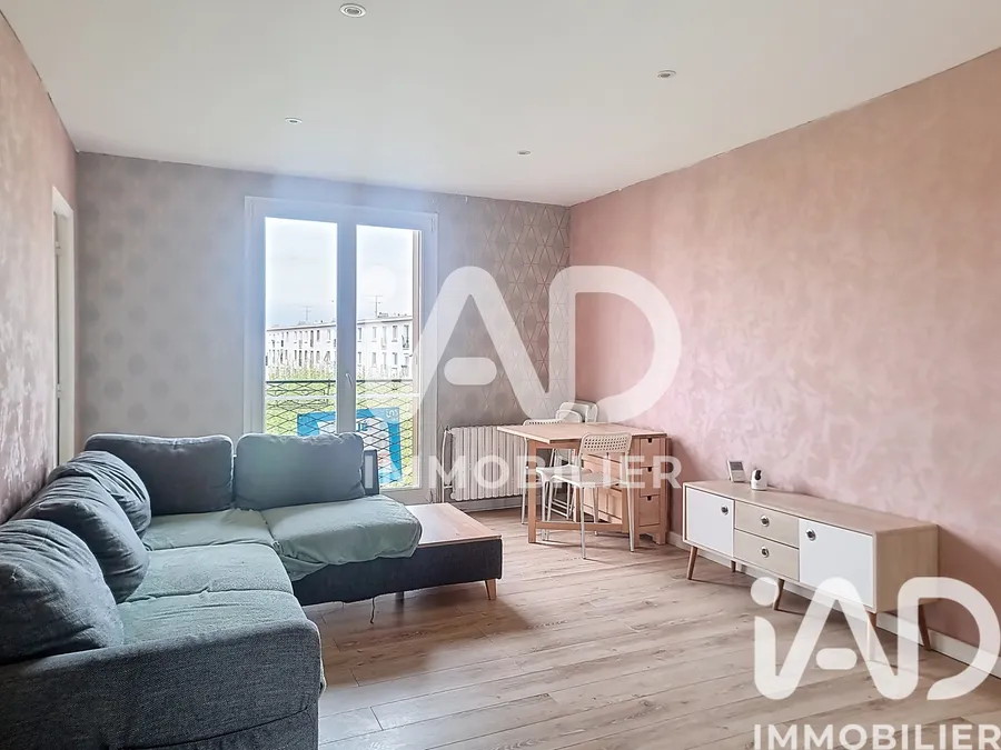 Appartement à Le Blanc-Mesnil (93150) photo 3