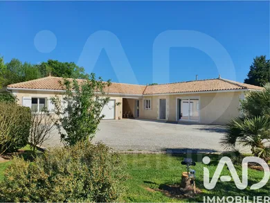 Detached house in Vitrac-Saint-Vincent (16310)