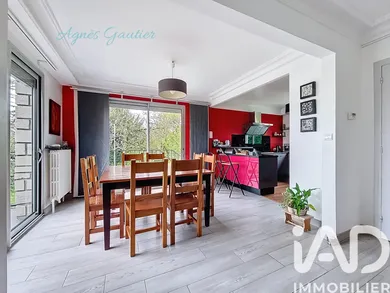 House in Sucy-en-Brie (94370)