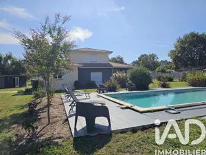 House in Parentis-en-Born (40160)