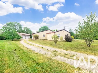 House in MEAUZAC (82290)