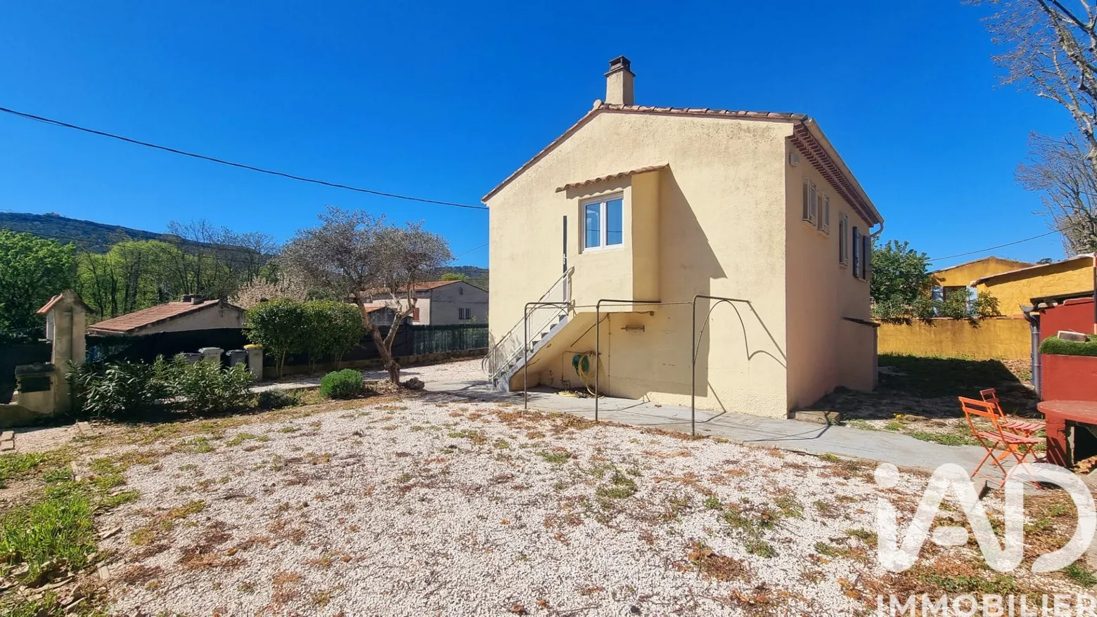 Vente maison à Tourves (83170) : maison 4 pièces 62 m² — 3