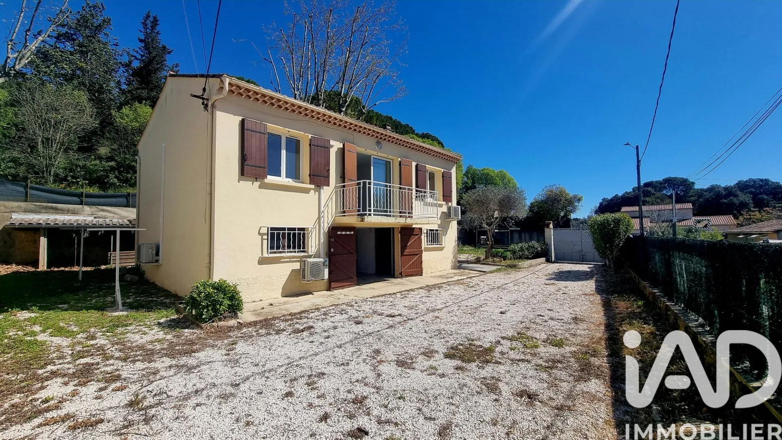 Vente maison à Tourves (83170) : maison 4 pièces 62 m² — 2
