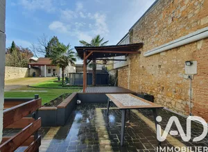 Maison de ville à Chasseneuil-sur-Bonnieure (16260)