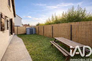 Apartment in Sainte-Geneviève-des-Bois (91700)