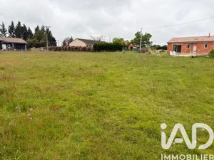 Building plot in Saint-Martin-de-Laye (33910)