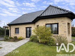 Maison à Sainte-Marie-Cappel (59670)