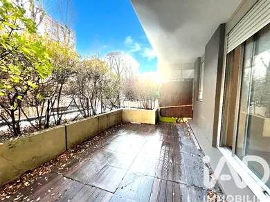 Apartment in Clichy (92110)