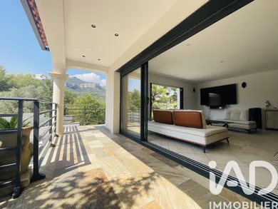 Maison d'architecte à Toulon (83200)