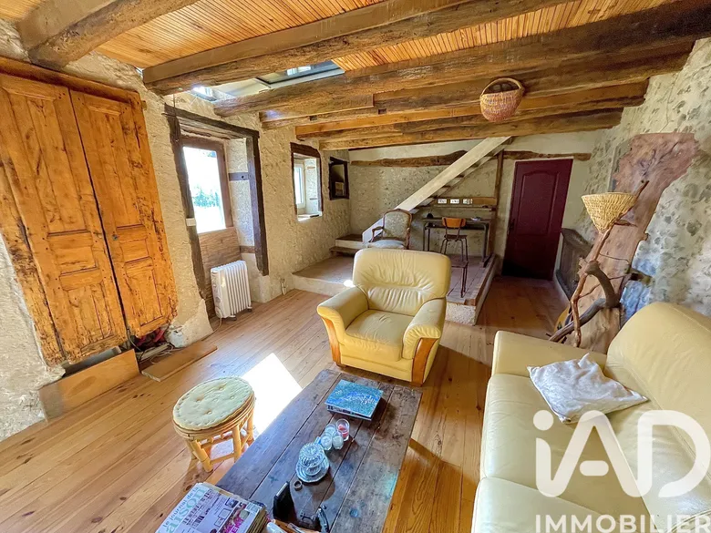 Maison 4 pièces 114 m² · à Saulgé · 114 m² · 75 000 €