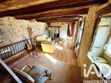 Maison de village à Saulgé (86500)