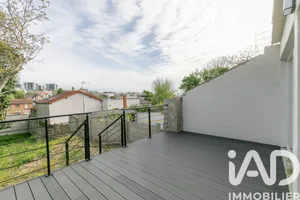 Apartment in Fontenay-sous-Bois (94120)