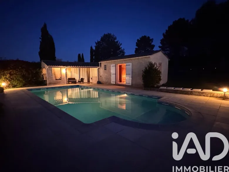 Maison 6 pièces 144 m² · à Saint-Paul-en-Forêt · 144 m² · 695 000 €