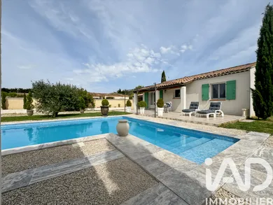 Maison à Mouriès (13890)