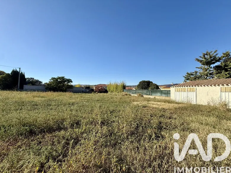 Terrain à bâtir à Ille-sur-Têt (66130) · 84 000 €
