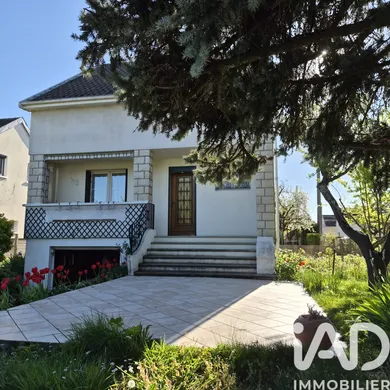Maison traditionnelle à Saint-André-les-Vergers (10120)