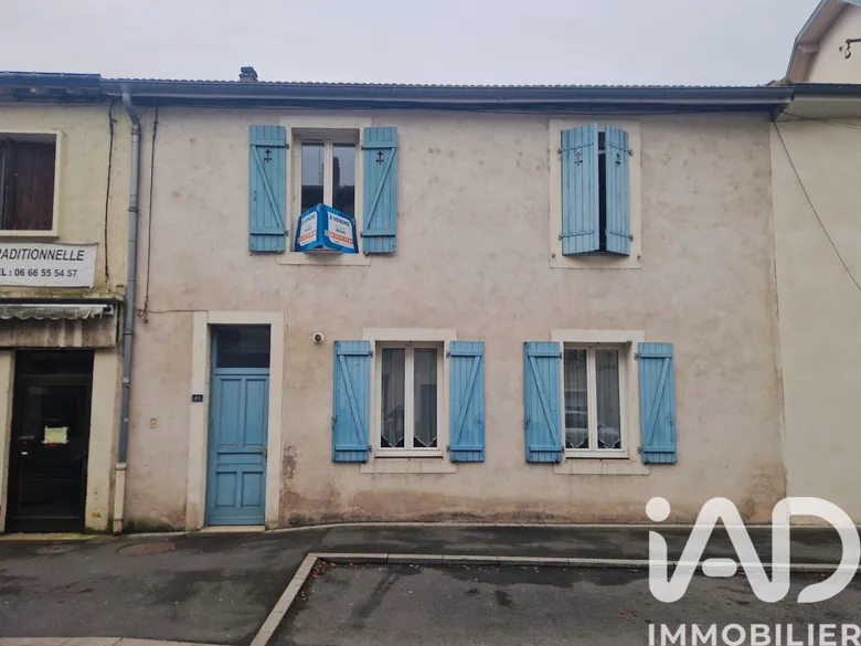 Immeuble 3 pièces 180 m² · à Pont-À-Mousson · 180 m² · 210 000 €