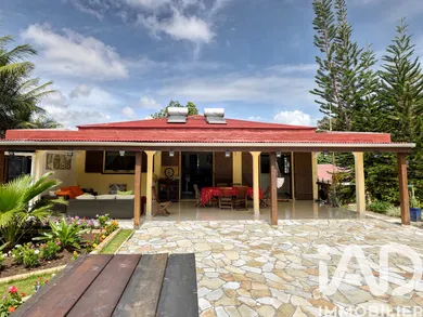 Maison à Petit-Bourg (97170)