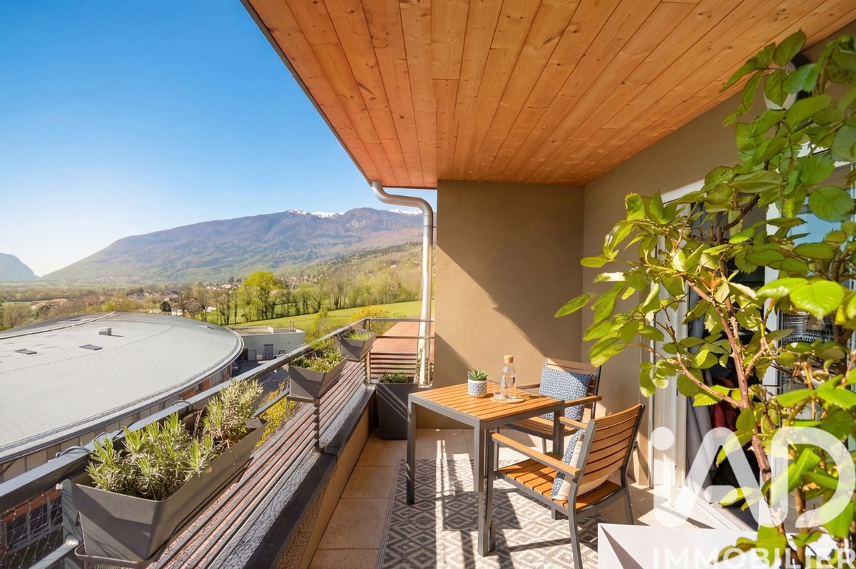 appartement à Péron